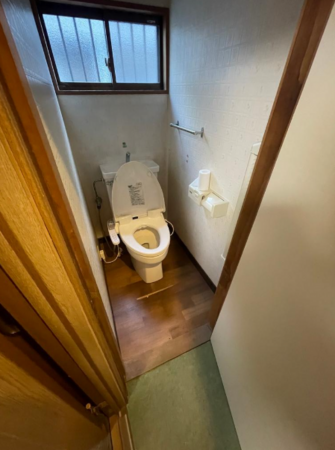 神戸市垂水区高丸、中古一戸建てのトイレ画像です