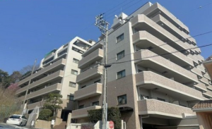 神戸市垂水区舞子坂、マンションの外観画像です