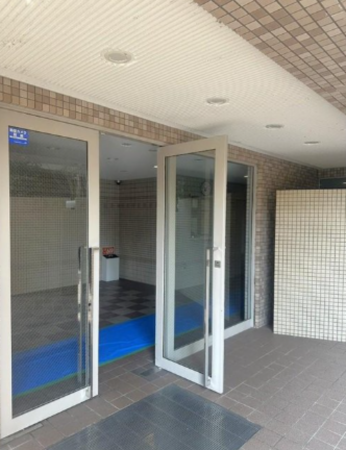 神戸市垂水区舞子坂、マンションのエントランス画像です