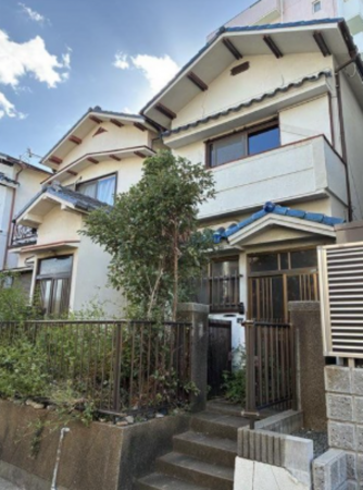 神戸市垂水区海岸通、中古一戸建ての外観画像です