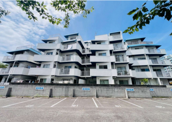 神戸市垂水区海岸通、収益物件/住宅の外観画像です