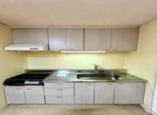 神戸市垂水区清水が丘、マンションのキッチン画像です