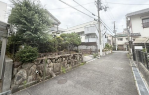 神戸市垂水区星陵台、土地の前面道路を含む現地写真画像です