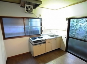 神戸市垂水区塩屋町、収益物件/住宅のキッチン画像です