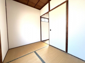 神戸市垂水区舞子坂、収益物件/住宅の内装画像です