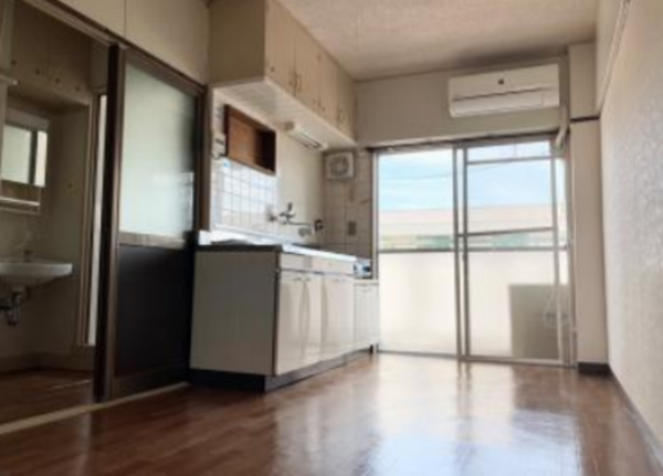 神戸市垂水区大町、収益物件/マンションの内装画像です