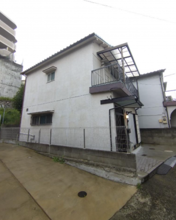神戸市垂水区歌敷山、中古一戸建ての外観画像です