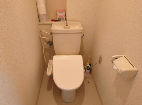 神戸市垂水区東垂水、マンションのトイレ画像です