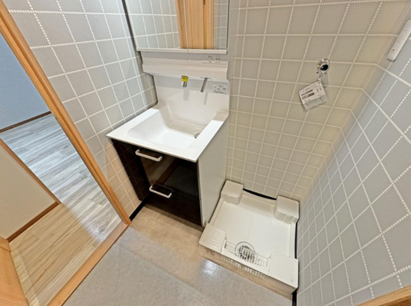 神戸市垂水区大町、マンションの洗面画像です