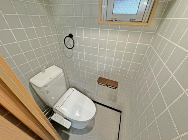 神戸市垂水区大町、マンションのトイレ画像です