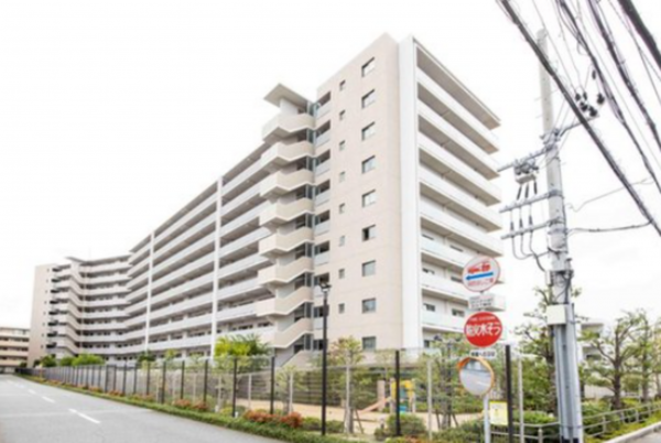 神戸市垂水区星陵台、マンションの外観画像です