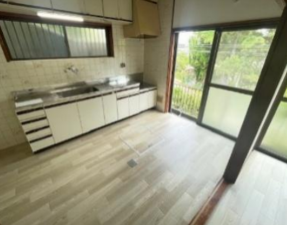 神戸市垂水区千鳥が丘、中古一戸建てのキッチン画像です