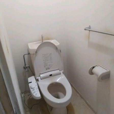 神戸市垂水区清水が丘、マンションのトイレ画像です