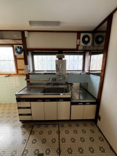 神戸市垂水区福田、収益物件/住宅のキッチン画像です