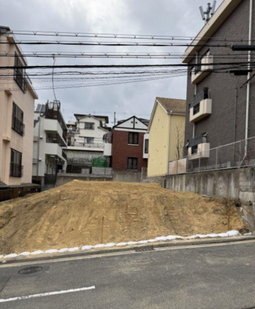 神戸市垂水区旭が丘、土地の前面道路を含む現地写真画像です