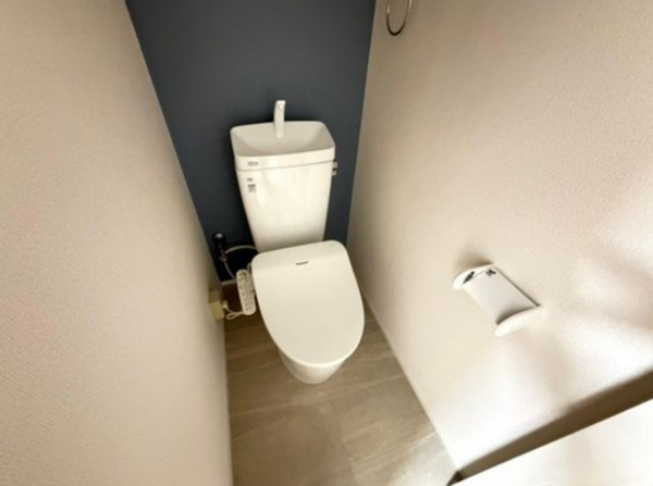 神戸市垂水区星陵台、マンションのトイレ画像です