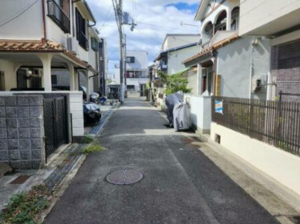 神戸市垂水区城が山、収益物件/住宅の前面道路を含む現地写真画像です