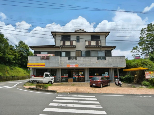 宮崎市清武町、収益物件/店舗付住宅の画像です