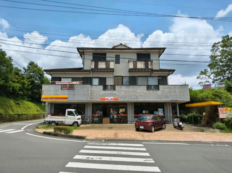 宮崎市清武町、収益物件/店舗付住宅の画像です