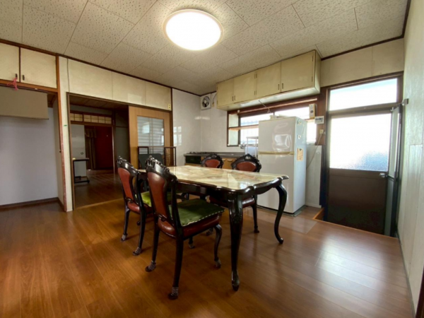 宮崎市高洲町、中古一戸建ての画像です