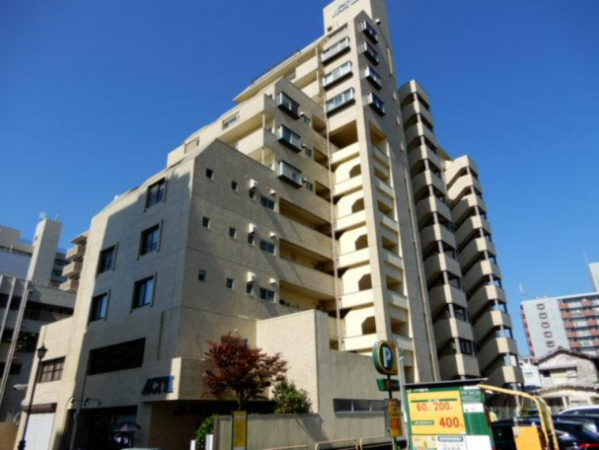 宮崎市上野町、マンションの画像です