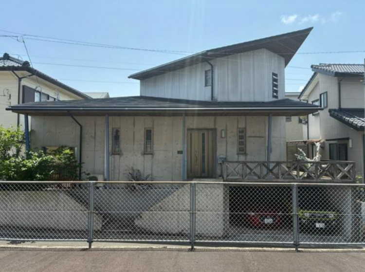 宮崎市月見ケ丘、中古一戸建ての画像です