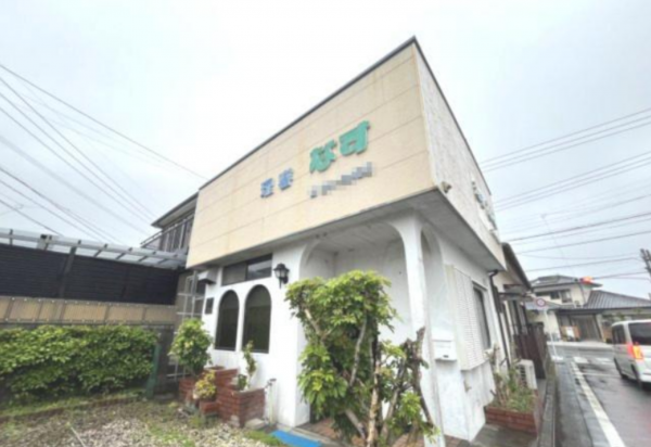 宮崎市源藤町、収益物件/店舗付住宅の画像です
