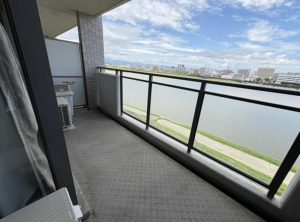 宮崎市淀川、マンションの画像です