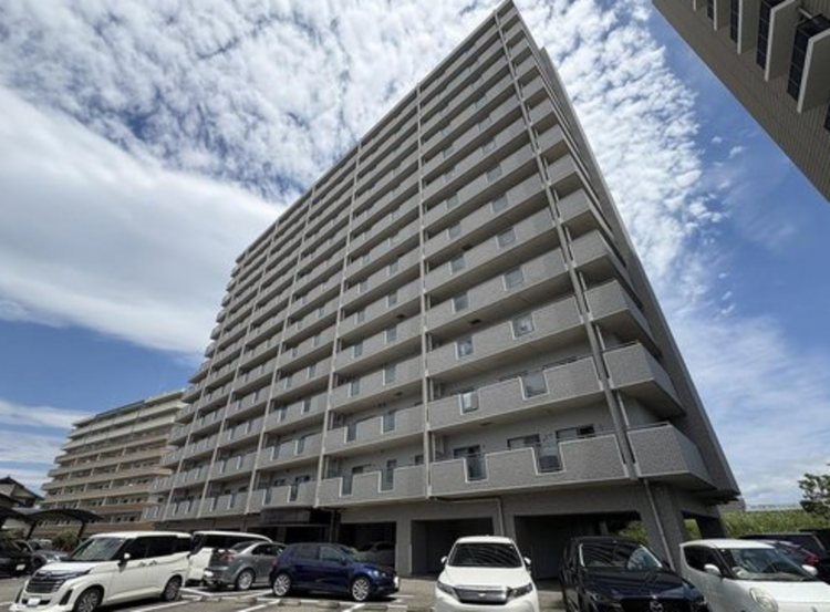 宮崎市淀川、マンションの画像です