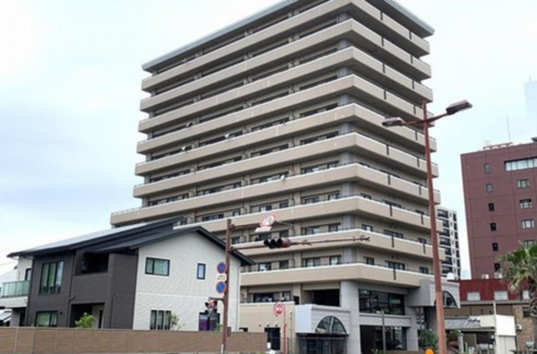 宮崎市中村西、マンションの画像です