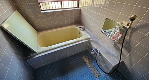 宮崎市花ケ島町、中古一戸建ての画像です
