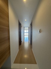 宮崎市松橋、マンションの玄関画像です