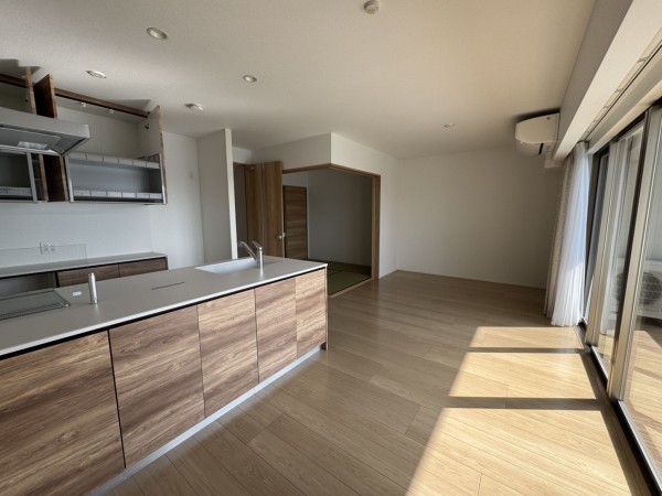 宮崎市松橋、マンションの居間画像です