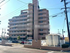 宮崎市鶴島、マンションの画像です