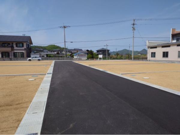 三豊市高瀬町新名、土地の外観画像です