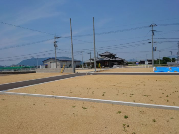 観音寺市柞田町、土地の外観画像です