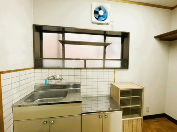 観音寺市西本町、中古一戸建てのキッチン画像です
