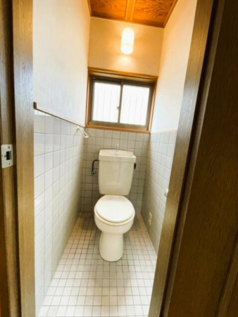 観音寺市西本町、中古一戸建てのトイレ画像です