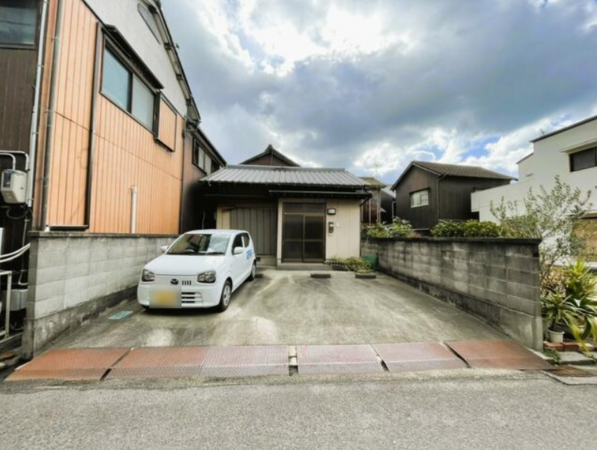 観音寺市西本町、中古一戸建ての外観画像です