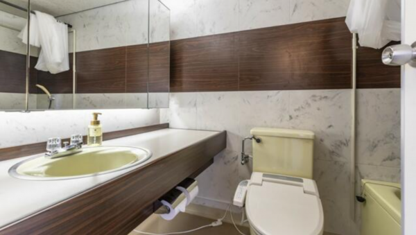 観音寺市有明町、収益物件/ホテルのトイレ画像です