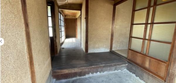 三豊市仁尾町仁尾丁、中古一戸建ての玄関画像です