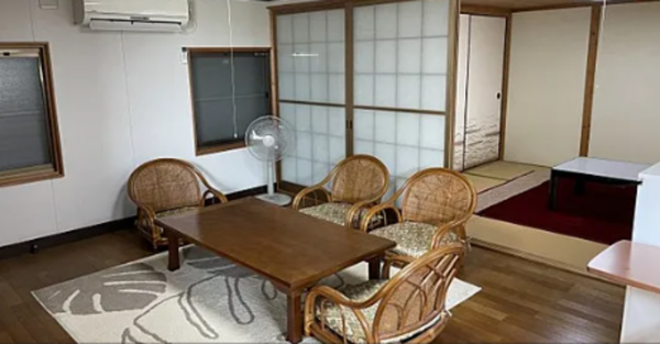 観音寺市高屋町、中古一戸建ての居間画像です