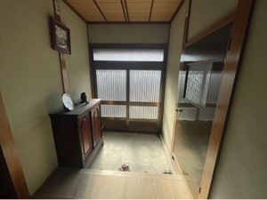 三豊市詫間町詫間、中古一戸建ての玄関画像です