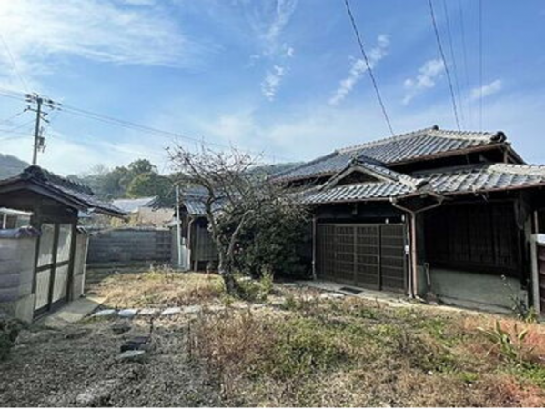 三豊市詫間町箱、中古一戸建ての外観画像です