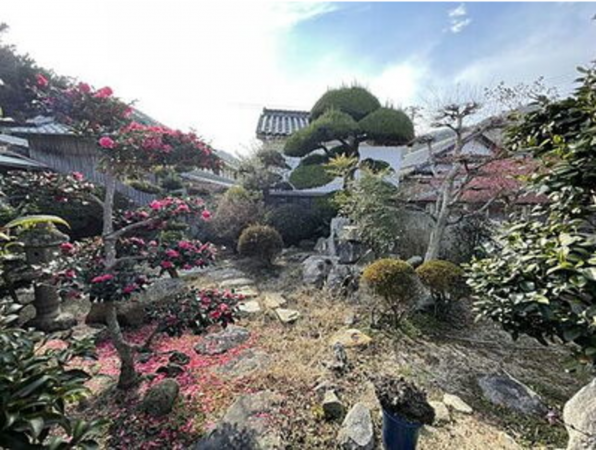 三豊市詫間町箱、中古一戸建ての外観画像です