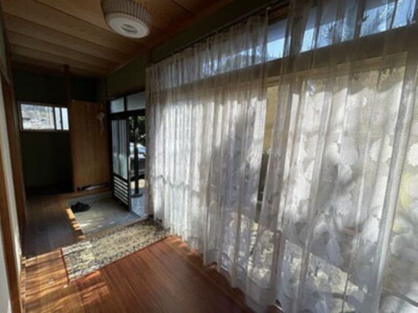 三豊市仁尾町仁尾己、中古一戸建ての居間画像です