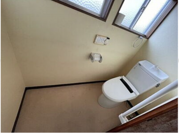 三豊市三野町吉津、中古一戸建てのトイレ画像です