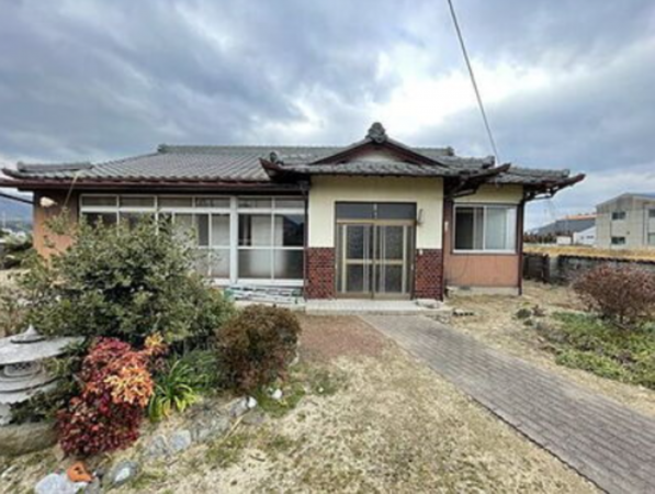 三豊市三野町吉津、中古一戸建ての外観画像です