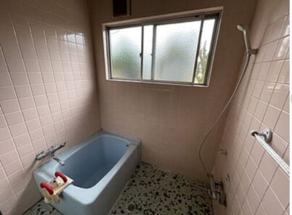 三豊市三野町吉津、中古一戸建ての風呂画像です
