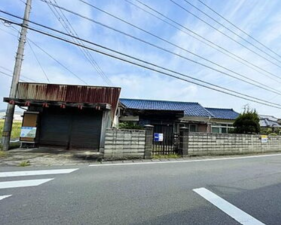 三豊市三野町吉津、土地の前面道路を含む現地写真画像です